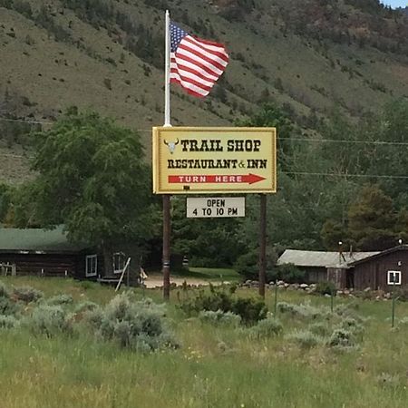 Trail Shop Inn Wapiti Exterior foto